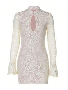 Vestido de fiesta primaveral: mini ajustado, mangas acampanadas y detalles de encaje hueco – Look elegante - Beis - Ver 3
