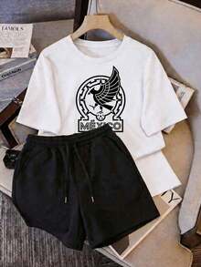 Local Store, A Women's Short-Sleeve Tee With A Retro American Style, Relaxed Fit, And Printed Design (Pants Are For Styling Suggestions Only). This Simple Yet Stylish Piece Features A Tropical-Themed Printed Letter Pattern, Making It A Must-Have For Creating A Laid-Back Holiday Look, Perfect For Occasions Like Labor Day And Mexican Independence Day. - 白色 - 查看 8
