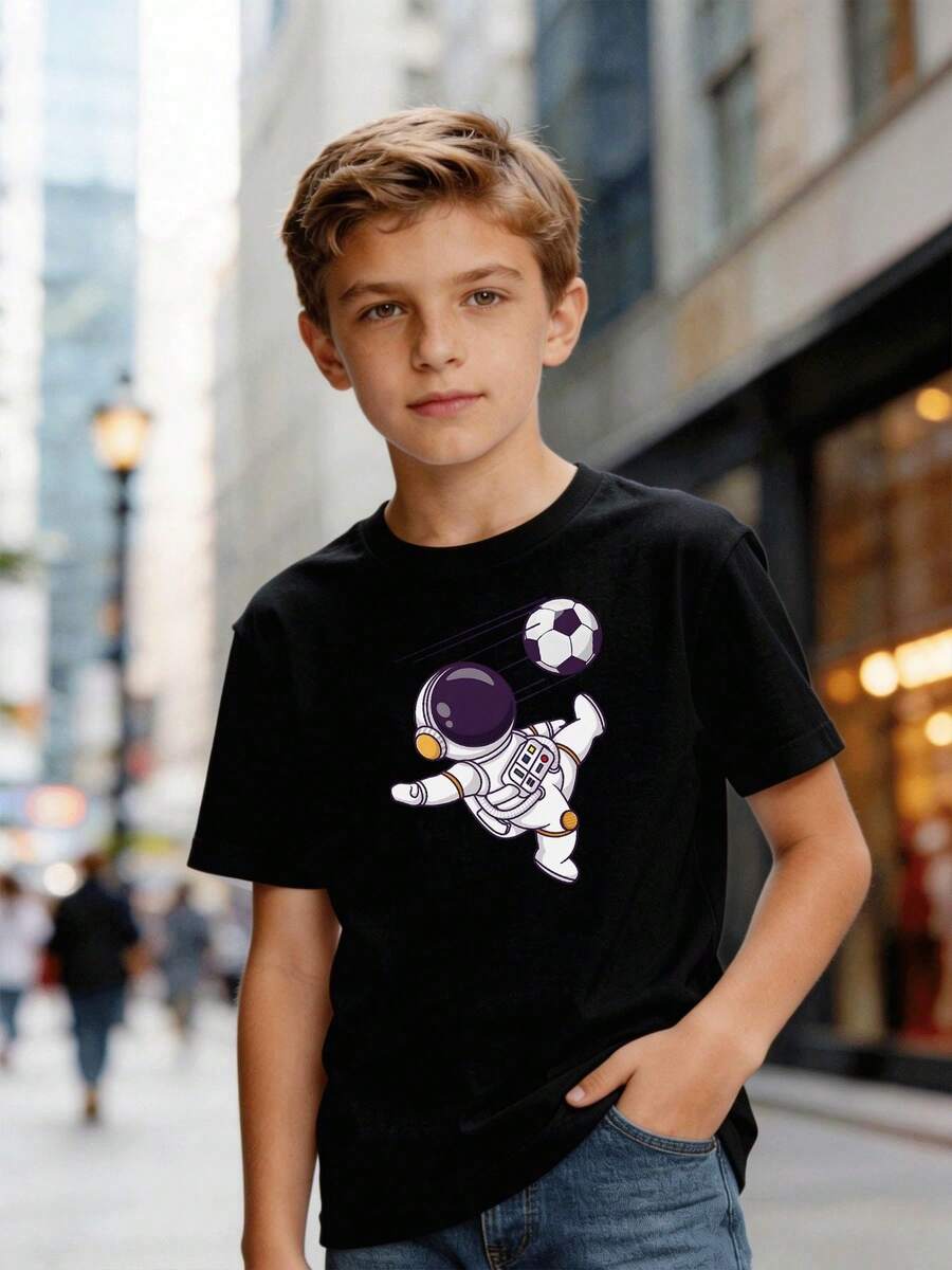 Black Short-Sleeved T-Shirt For Boys, Casual Urban Style, With Graphic Of An Astronaut Playing Football, Children's Clothing For Boys Aged 5 To 13 Years - 黑色 - 查看 1