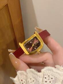 1 pieza Reloj de cuarzo para mujer con correa ajustable de estilo retro, elíptico con escala de números romanos, compacto y perfecto para uso diario - Rojo - Ver 2