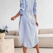 Vestido de camisa casual con pliegues y mangas 3/4 a rayas para mujer, atuendo maxi para primavera/verano - Rosa - Ver 3
