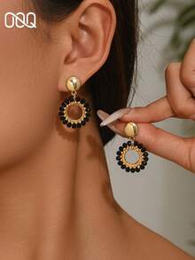 OOQ 1 Stück Vintage Boho-Stil geometrische Tropfen-förmige Ohrringe mit Kunstkristallen, modisch & elegant, vielseitig tragbar für Mädchen und Frauen, geeignet für den täglichen Gebrauch, Hochzeitssaison, Valentinstag Geschenk für Freunde und Liebhaber (handgemachte Perlen in zufälligen Farben, Mengen und Positionen) - Schwarz - Übersicht 1