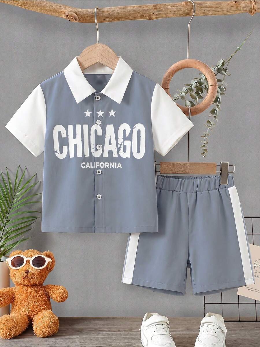 Camisa de manga corta con estampado de letras y pantalones cortos minimalistas a juego con diseño de patchwork para niño pequeño - Neblina azul - Ver 1