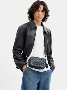 Coach Túi đeo chéo Wyatt 19 Monogram dành cho nam, kiểu dáng thời trang với khóa kéo và dây đeo có thể tháo rời và điều chỉnh được, túi xách nhỏ gọn. - Xanh denim - Xem 6