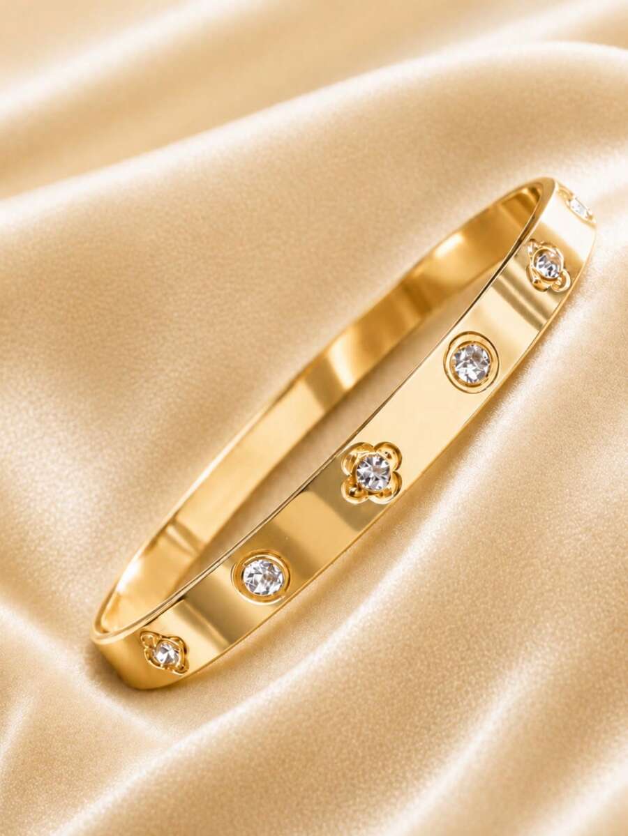 Vòng tay hoa may mắn bằng thép không gỉ mạ vàng 18K, món quà thanh lịch dành tặng nàng vào ngày lễ tình nhân