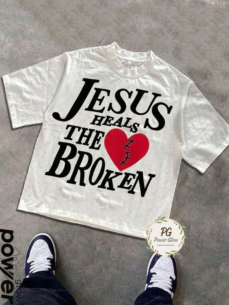 Esclusiva T-shirt Grafica da Uomo per il Giorno dell'Indipendenza e la Dichiarazione di Indipendenza, con la scritta "JESUS HEALS THE BROKEN", stile Y2K, design unisex. È una T-shirt casual in puro cotone per la primavera e l'estate, con scollo rotondo e maniche corte, caratterizzata da un design appositamente creato per la Giornata del Papa. - Bianco - Visualizzare 1