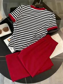 2 piezas Conjunto de camiseta y pantalones a rayas casuales para mujer - Blanco y Negro - Ver 2