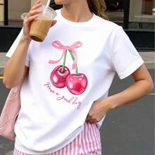 Linda camiseta de manga corta y cuello redondo para mujer con estampados de cerezas, versátil y confortable para usar en cualquier temporada. - Blanco - Ver 11