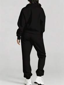 Women's Two-Piece Tracksuit With Half Zip And Matching Pants - 黑色 - 查看 7