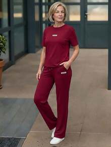 Conjunto de top de manga corta de cuello redondo y pantalones para uso diario casual para mujeres de edad media y mayores - Burdeos - Ver 5