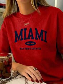 Y2K Style, Energy Efficient Clothing, Gifts For Mothers, Fashion Clothing, Women's Casual Short Sleeve T-Shirt - Miami Oval Emblem Design, White And Navy Letter Print, Medium Elasticity Crew Neck Top, Suitable For Spring, Summer And Autumn, Machine Washable, Loose Fit, Bold Pattern, Soft Texture Fashion T-Shirt, Classic Short Sleeve Crew Neck T-Shirt, Solid Basic Style, Women's Going Out Clothing, Women's Summer Clothing - 紅色 - 查看 2