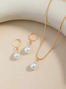 3pcs/Set Fashion Minimalist Faux Pearl Necklace & Earrings Set, Unique Design Elegant Pendant Necklace And Earrings Set, Gift For Friends And Girlfriends - Style 7 - View 1