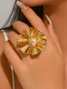 1pc Elegant 3D Floral Earrings For Women - Yellow Gold - View 1