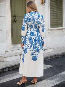 Vestido largo bohemio de mujer para primavera con estampado floral azul y blanco, cuello alto, cintura recogida y mangas farol - Azul y blanco - Ver 2