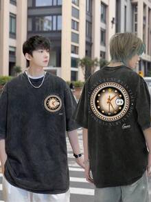 Black Vintage-Style T-Shirt, Loose Fit And Printed Design, Unisex, Combined With Luxurious Vintage 12 Phantom AJ12 Sneakers In Metallic Gold. - 白色 - 查看 2