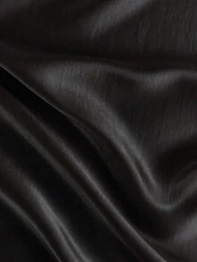 Vestido de longitud media con cuello decorado con perlas satinadas brillantes, mangas cortas y cintura con lazo - Negro - Ver 6