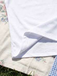 No es un conjunto, los pantalones son solo para referencia de combinación. Camiseta de manga corta con cuello redondo y estampado para mujer. Perfecto para citas, desplazamientos diarios y salidas informales. Diseño clásico minimalista de cuello redondo, fácil de combinar y adecuado para todas las formas corporales. - Blanco - Ver 6