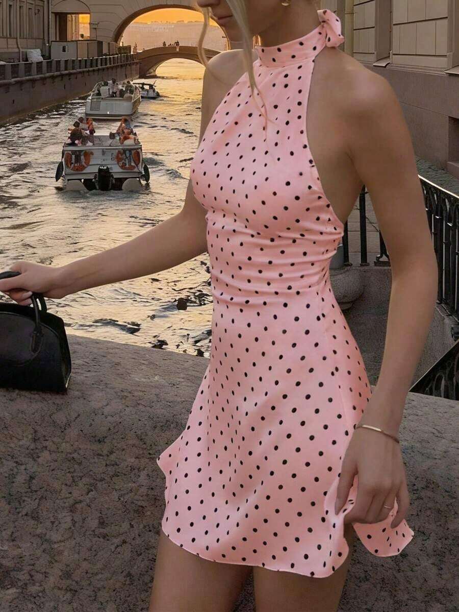 Vestido mini versátil de moda primavera/verano 2026, apto para uso diario, casual, commute, estilo callejero, retro, sexy, espalda descubierta y talla grande ocasiones, diseño de cuello halter en contraste negro y blanco, estampado en todo el vestido, elegante para fiestas - Rosa - Ver 1
