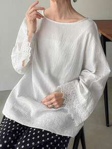 Blusa holgada y versátil de algodón y lino con cuello redondo y encaje de contraste, unicolor, primavera - Beis - Ver 2