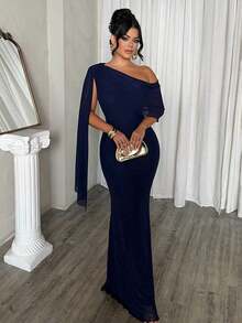 Dayanna Comas Vestido de mujer de unicolor con hombros asimétricos - Azul marino - Ver 6