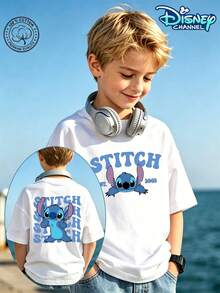 Officially Licensed Disney Lilo & Stitch Themed Crew Neck T-Shirts For Boys And Girls. The Front Features The Word "STITCH" And A Slouching Stitch, While The Back Displays A Funny Image Against A Background Of Repeating Letters. This Fun-Themed Children's Clothing Is Suitable For All Ages. The Lightweight, Breathable Fabric Won't Feel Stuffy Against The Skin, And It Won't Deform Or Pill Even After Long-Term Wear. Perfect For Everyday Wear At Home, Outdoor Activities, School, Parties, And Photoshoots. It Makes A Great Gift For Birthdays, Children's Day, Or Holiday Visits. Versatile And Easy To Match With Various Casual Outfits, It's A Long-Lasting Companion For Children's Summer Wardrobes. - trắng - Xem 1