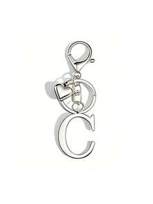 Premium Fashion Silver Metal Heart-Shaped Letter Keychain, A-Z 3D Letter Pendant, Stylish Alloy Keychain, Backpack Charm Car Keychain, Classic Minimalist Keychain For Women's Daily Use, Decorative Accessory, Perfect Gift For Friends, Family, Couples, Girlfriend, Special Occasions, Mother's Day - Multicolor - View 13