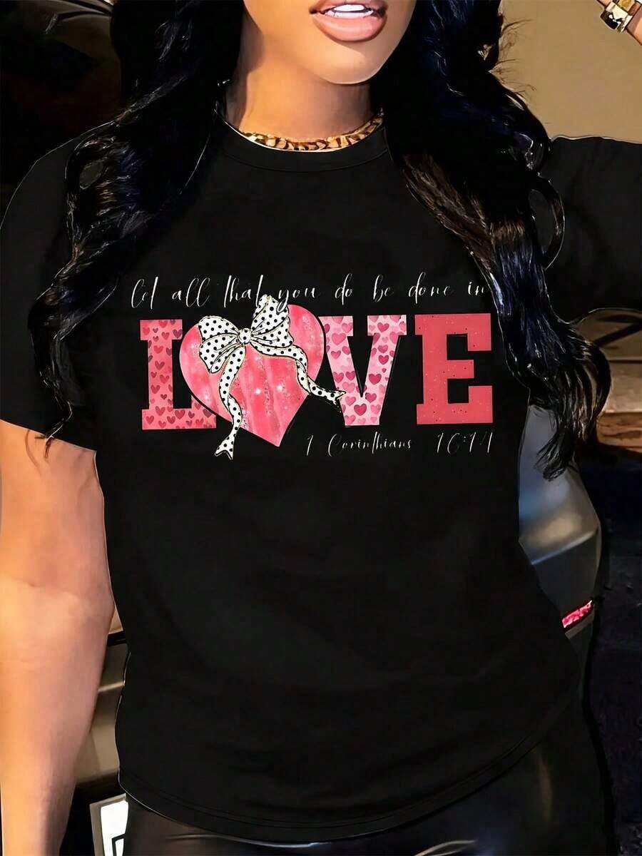 Comfortable For All-Day Wear. This Women's Casual T-Shirt Features A Round Neck, Short Sleeves, And A Heart Print With A Polka Dot Bow, Making It Ideal For Valentine's Day And Everyday Wear. Its Relaxed, Comfortable Fit Flatters All Body Types, While The High-Quality Material Feels Soft Against The Skin And Offers Durability. - 黑色 - 查看 1