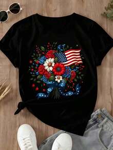 Comfortable For All-Day Wear. This Women's Casual T-Shirt Features A Relaxed Fit, A Crew Neck, And Short Sleeves, With A Patriotic Floral Print Of The American Flag, Perfect For Independence Day Celebrations And Summer Outings. Its Comfortable, Relaxed Fit Flatters All Body Types, While The High-Quality Material Feels Soft Against The Skin And Offers Durability. - 黑色 - 查看 4
