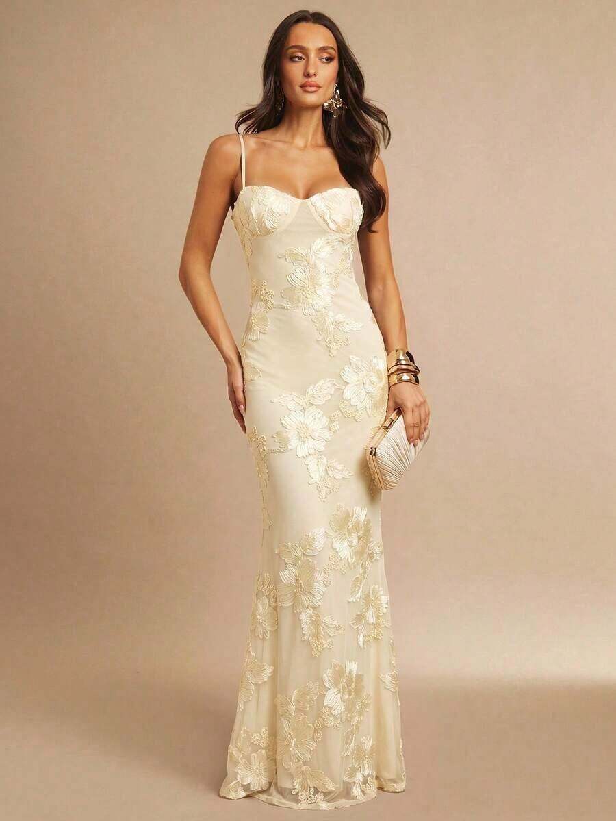 Fitted Strappy Dress With 3D Floral Print - White - View 1
