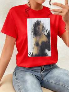 An Artistic Figure Representing The Blurred Female Silhouette On A Translucent Surface, Evoking Mystery, Inner Strength, And A Connection With Light, Conveying A Sense Of Contained Energy And Abstract Beauty. Women's T-Shirt, 100% Cotton, Soft And Comfortable Texture, Suitable For Everyday Wear And Personal Expression; Elegant Blouses For Young Women. - 紅色 - 查看 7