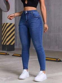 Jeans skinny de mezclilla azul oscuro con bolsillos múltiples efecto levantador de glúteos elásticos - Negro - Ver 7