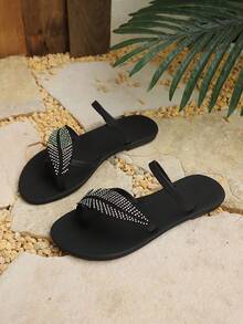 Black Leaf Shaped Rhinestone Embellished Flat Sandals, Women's Casual Summer Flip Flops With Ankle Strap - Black - View 6