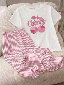 Local Store, A Women's Short-Sleeve Tee With A Retro American Style, Relaxed Fit, And Printed Design (Pants Are For Styling Suggestions Only). This Simple Yet Stylish Piece Features A Tropical-Themed Printed Letter Pattern, Making It A Must-Have For Creating A Laid-Back Holiday Look, Perfect For Occasions Like Labor Day And Mexican Independence Day. - 白色 - 查看 1