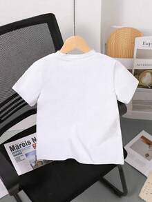 GraphicGems Boys' Basic Short Sleeve T-Shirt, Casual, Elegant, Creative, Personalized, Refreshing, Chic, Minimalist, Cool Style, With Digit 67 Football Graphic Print, Comfortable Clothing For Daily Wear, Cozy Summer And Autumn Styles, Suitable For 7 Year Olds, Graphic Clothing For Boys, Hip Hop Clothing For Boys. - 白色 - 查看 2