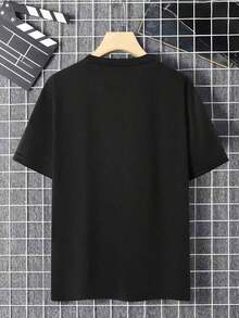 Senior Men's Graduation T-Shirt 2026 - Pastel Pink And Bow Tie Design - Soft Fit Crew Neck Casual T-Shirt For The Class Of 2026 - All Season Wear For Prom, Graduation Parties, And Senior Events - Fashionable Adult Clothing - Cheerful Print - 黑色 - 查看 5