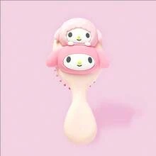 Miniso 三麗鷗角色 3D 按摩氣墊梳 My Melody&Kuromi&Cinnamoroll&Hello Kitty&Hangyodon，彈性墊緩解頭皮緊張，平滑齒保護頭髮，便攜式美髮工具 (1 PC) - 多色 - 查看 13