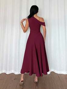 MSElenzga Vestido largo formal y elegante para mujer, con cuello asimétrico, detalle de volantes, cintura ceñida, silueta en línea A, cierre con crema - Rojo violeta - Ver 2