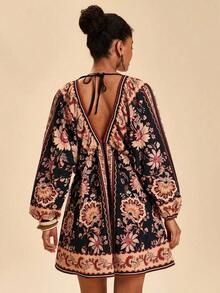 Vestido de gasa con cuello en V y manga larga con estampado floral para mujer, adecuado para vacaciones, estilo de vacaciones, estampado gráfico tejido, atuendos casuales de verano para vacaciones, atuendos de vacaciones en la playa bohemia, ropa bohemia chic, atuendos de festivales de vacaciones, atuendos de playa para mujer, atuendos de verano para mujer, atuendo de graduación, atuendos de cumpleaños para mujer, artículos esenciales de playa, atuendo de aeropuerto para mujer, vestido de té, vestido de cumpleaños, vestido de verano, verano europeo, ropa bohemia para mujer, vestido elegante para mujer - Negro y oro - Ver 3