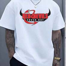 1 pieza de camiseta deportiva para hombre con estampado gráfico de los Red Devils South Bay, 220g, estilo casual urbano, 100% algodón, camiseta con estampado digital. - Blanco - Ver 11