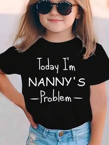 Camiseta de manga corta de verano para niñas con el eslogan divertido "Hoy soy el problema de la niñera" y la inscripción "La aventura de la niñera" - Blusa casual de cuello redondo para ropa de juego, estilo dulce y fresco. Camiseta de manga corta para niñas, encantadora blusa casual para mujer, transpirable y agradable para la piel, ideal para el verano. Atuendo juvenil británico popular, blusa de manga corta a la moda, versátil para uso diario en casa y al aire libre. - Negro - Ver 7
