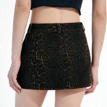 Nana's Women's Clothing Store Aveloria GENKIRA Nueva mini falda de mezclilla con estampado de leopardo desgastado, estilo sexy "mala chica" de moda europea y americana, para verano - Multicolor - Ver 3
