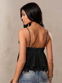 Parte superior de camisa de mujer de lino crema con encaje bordado, parches y volantes en el bajo, adecuada para usar como top de lino, top de vacaciones, top de playa, top casual, top lindo, top de verano - Negro - Ver 2