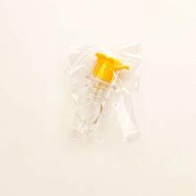 1件清新綠色創意檸檬榨汁器－迷你手動擠汁器－直接噴汁－廚房水果榨汁工具－夏季飲品製作工具－實用的情人節與畢業禮物 - 彩色 - 查看 13