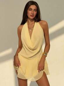Nuevo vestido mini de verano con escote halter, espalda descubierta, cuello de pico profundo en V, asimétrico y volantes en el bajo, en color liso - Multicolor - Ver 11