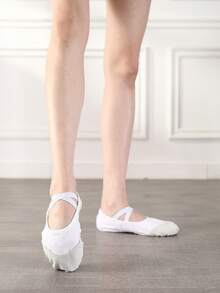 Women's White Soft Sole Ballet Shoes Breathable Toe For Yoga Pilates Gymnastics - White - View 2