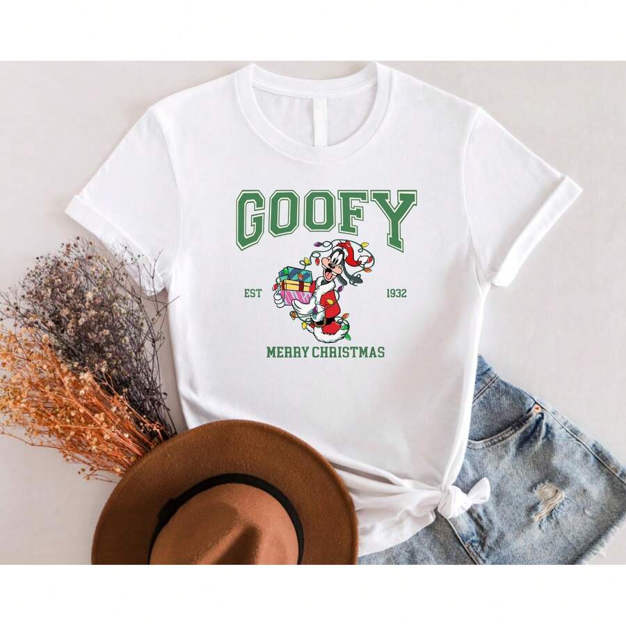 Camiseta de y sus Amigos para Navidad, Camiseta Navideña de , Camiseta Familiar para Navidad, Camiseta para Fiesta de Navidad, Regalo de Navidad, camiseta blanca, suave y transpirable, una camiseta cómoda de manga corta-la elección perfecta para niños, adecuada tanto para niños como para niñas. Diseño de dibujos animados lindo, casual y sencillo. - Blanco - Ver 1