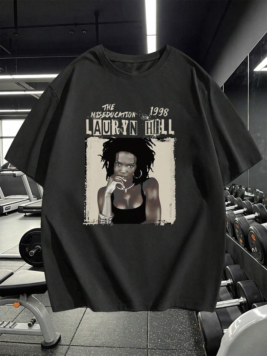 Artistic Portrait Of A Woman With An Afro Hairstyle Symbolizing Cultural Strength And Contemporary Female Empowerment. Men's T-Shirt, 100% Cotton, Comfortable And Modern. - 黑色 - 查看 1