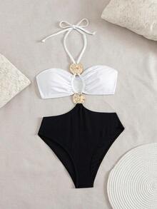 Traje de baño de una pieza elegante y refinado con estampado de patrones de primavera/verano, accesorios metálicos y correas en el cuello para mujer - Blanco y Negro - Ver 5