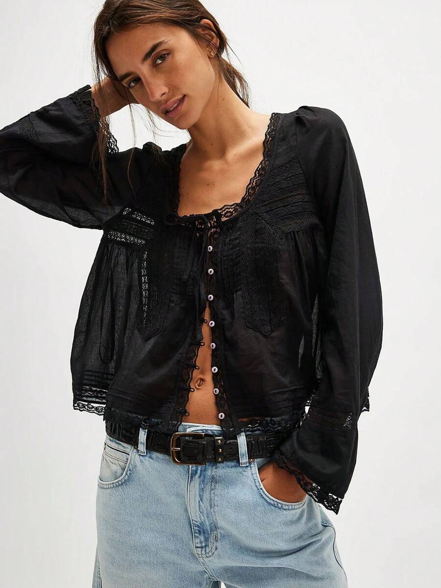 Women's Lace Trim Long Sleeve Blouse Scoop Neck Tie Front Pleated Sheer Flowy Peasant Top Victorian-Inspired Cropped Shirt with Bell Cuffs for Boho Cottagecore Styling Layering  Everyday Feminine Outfits - Negro - Ver 1