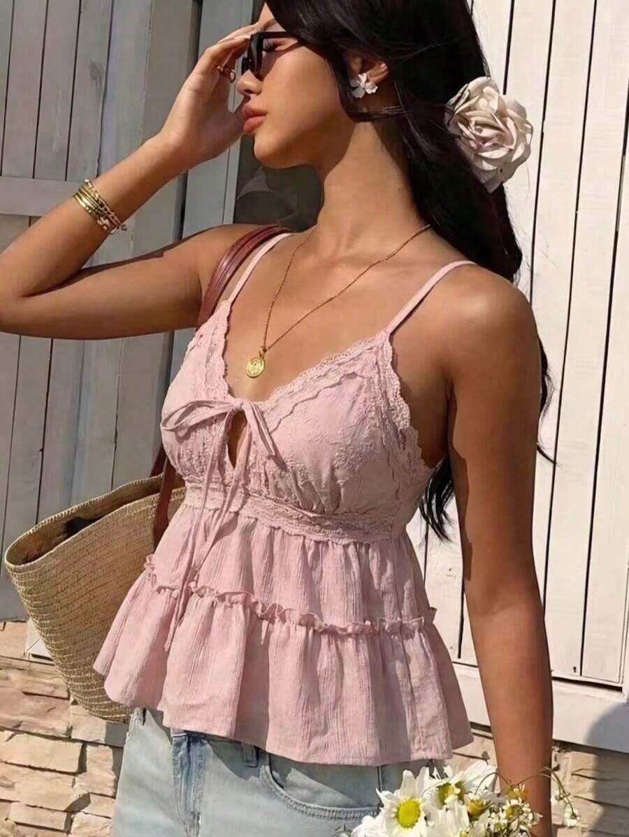 Top de encaje color albaricoque para mujer, de tela tejida sólida con empalmado de encaje, adecuado para citas, vacaciones y verano en la playa - Rosa - Ver 1
